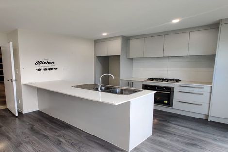 Photo of property in 10d Blossom Lane, Manurewa, Auckland, 2102