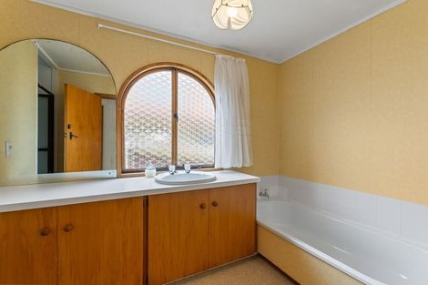 Photo of property in 12 Shandon Road, Vauxhall, Dunedin, 9013