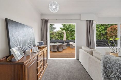 Photo of property in 6 Kimberley Grove, Westbrook, Palmerston North, 4412