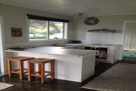 Photo of property in 122 Maunsell Road, Port Waikato, Tuakau, 2695