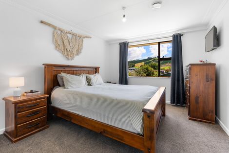 Photo of property in 20 Lynas Street, Outram, 9019