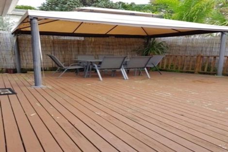 Photo of property in 1/14 Midgley Road, West Harbour, Auckland, 0618