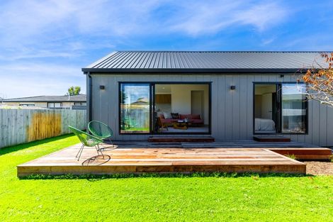 Photo of property in 98a Willryan Avenue, New Brighton, Christchurch, 8083
