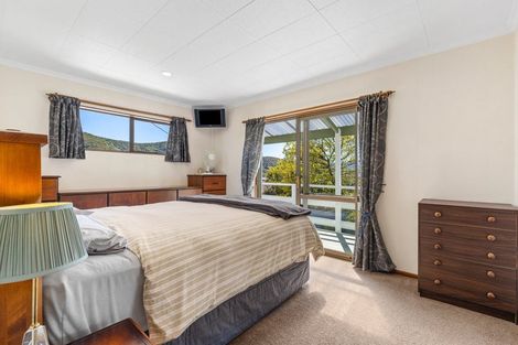 Photo of property in 296 Waikawa Road, Waikawa, Picton, 7220