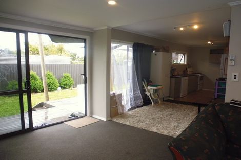 Photo of property in 910a Grove Road, Mayfair, Hastings, 4122