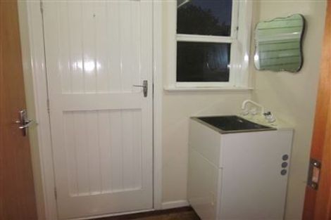 Photo of property in 9 Battersby Avenue, Mount Roskill, Auckland, 1041