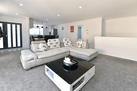 Photo of property in 21 Rauta Way, Helensville, 0800