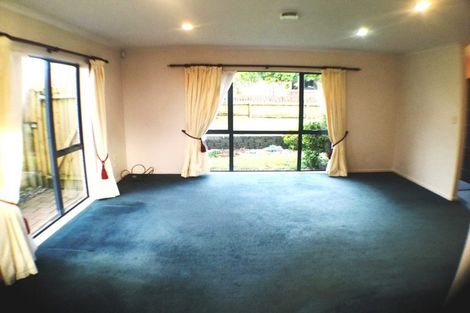 Photo of property in 21 Pitt Avenue, Clendon Park, Auckland, 2103