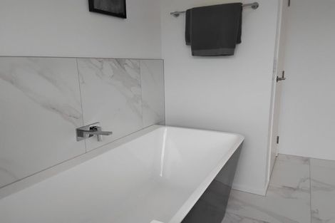 Photo of property in 11 Cherrywood Rise, Paparoa, 0571