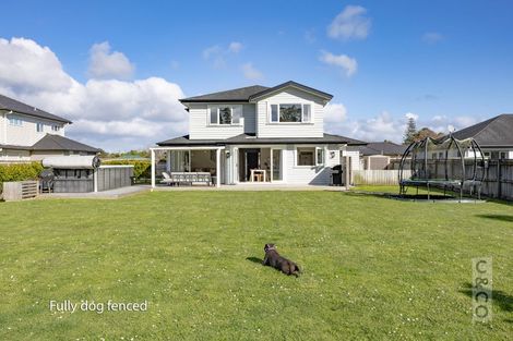 Photo of property in 11 Kahika Grove, Huapai, Kumeu, 0810