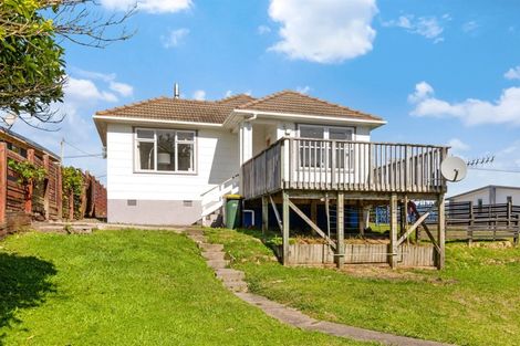 Photo of property in 39 Jillett Street, Titahi Bay, Porirua, 5022