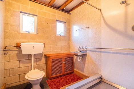 Photo of property in 20 Moturata Road, Taieri Beach, Taieri Mouth, 9091