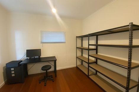 Photo of property in 1/227 Onewa Road, Birkenhead, Auckland, 0626