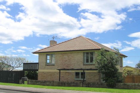 Photo of property in 24 Ocean View Road, Waihi Beach, 3611