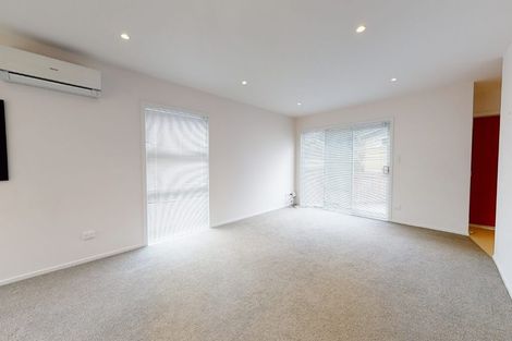 Photo of property in 8/61 Black Rock Road, Newlands, Wellington, 6037