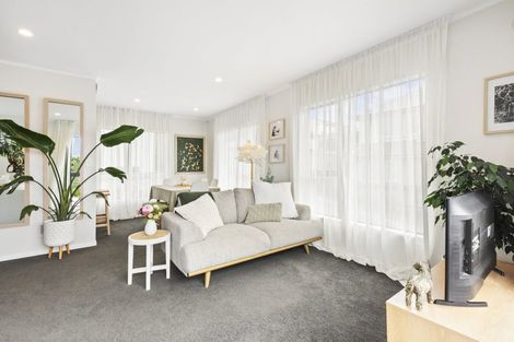 Photo of property in 22 Bowes Crescent, Strathmore Park, Wellington, 6022