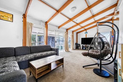 Photo of property in 23 Chrisarda Place, Red Hill, Papakura, 2110