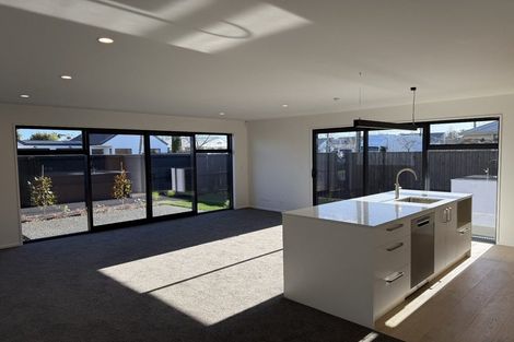 Photo of property in 2/2 Allard Street, Edgeware, Christchurch, 8013