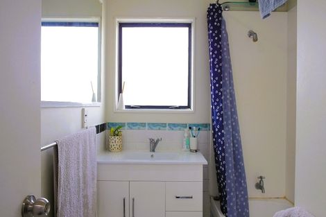 Photo of property in 77 Roberts Line, Kelvin Grove, Palmerston North, 4414