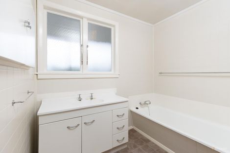 Photo of property in 2 Kennedy Crescent, Waimate, 7924