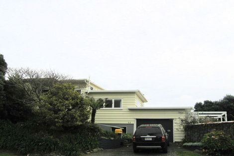Photo of property in 72 Bluegum Road, Paraparaumu Beach, Paraparaumu, 5032