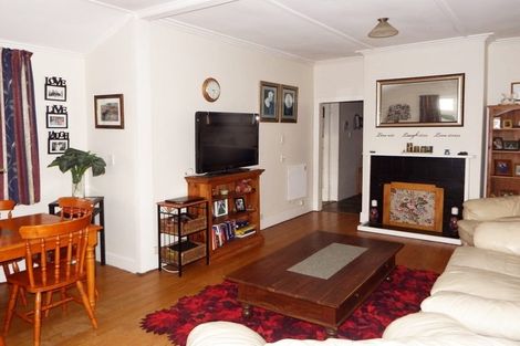 Photo of property in 25 Hunia Street, Marton, 4710