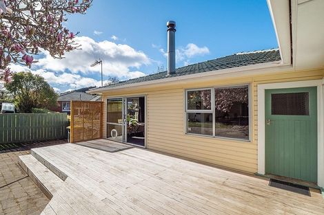 Photo of property in 320 Kaikorai Valley Road, Bradford, Dunedin, 9011