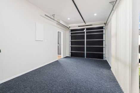 Photo of property in 69 Clevedon Road, Papakura, 2110