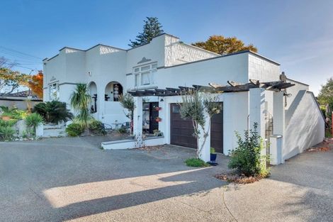 Photo of property in 393 Devonport Road, Tauranga South, Tauranga, 3112