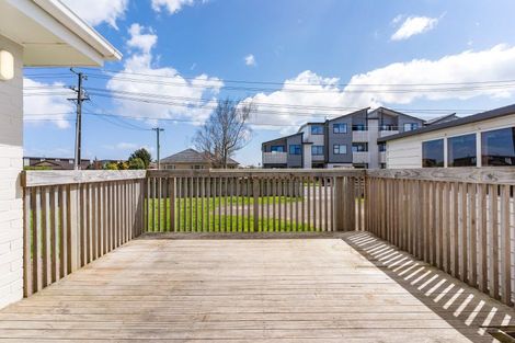 Photo of property in 31 Clevedon Road, Papakura, 2110