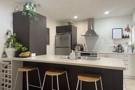 Photo of property in 3/206 Manuka Road, Bayview, Auckland, 0629