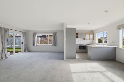 Photo of property in Henry Russell Estate, 21/36 Belgrove Drive, Waipukurau, 4200