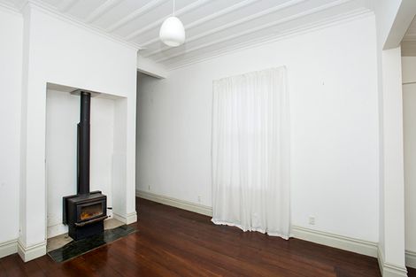 Photo of property in 12 Iranui Road, Inner Kaiti, Gisborne, 4010