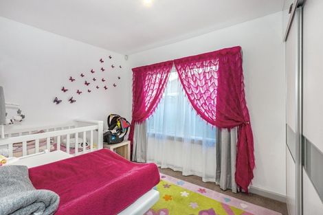 Photo of property in 1/12 Barclay Place, Burwood, Christchurch, 8061