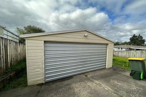 Photo of property in 14 Riserra Drive, Ranui, Auckland, 0612