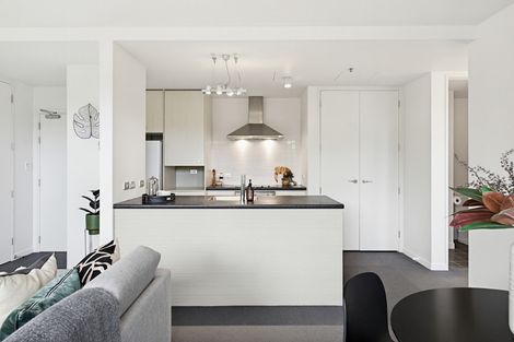 Photo of property in Montreaux Apartments, 3e/164 The Terrace, Wellington Central, Wellington, 6011