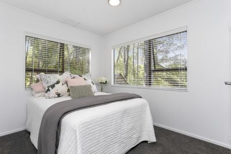 Photo of property in 3/57 Pupuke Road, Birkenhead, Auckland, 0627