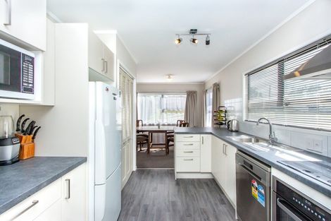 Photo of property in 102 Homedale Street, Pukehangi, Rotorua, 3015