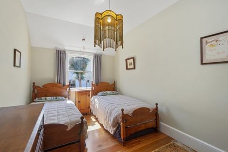 Photo of property in 16 Godley Quay, Lyttelton, 8082