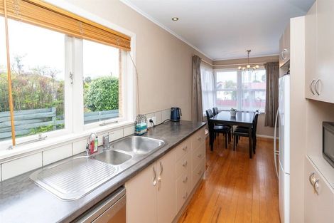 Photo of property in 6 English Street, St Andrews, Hamilton, 3200