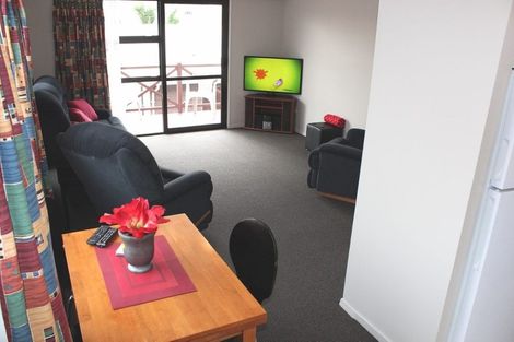 Photo of property in 2/82 Bishop Street, St Albans, Christchurch, 8014