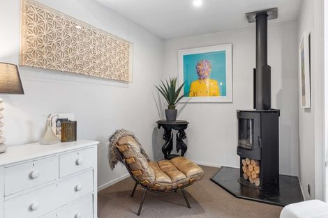 Photo of property in 7 Dorothy Road, Laingholm, Auckland, 0604