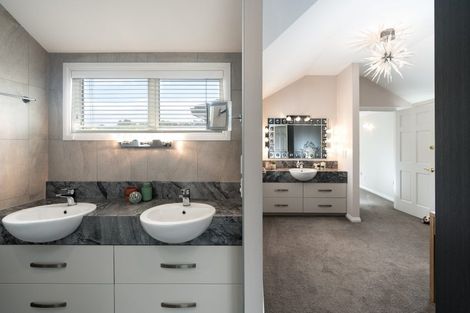 Photo of property in 35 Eucalyptus Way, Nikau Valley, Paraparaumu, 5032