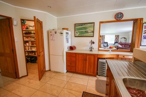 Photo of property in 76 Robertson Road, Ruawai, 0591
