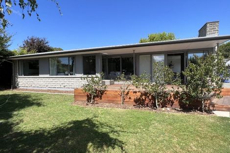 Photo of property in 15 Mirfield Place, Russley, Christchurch, 8042