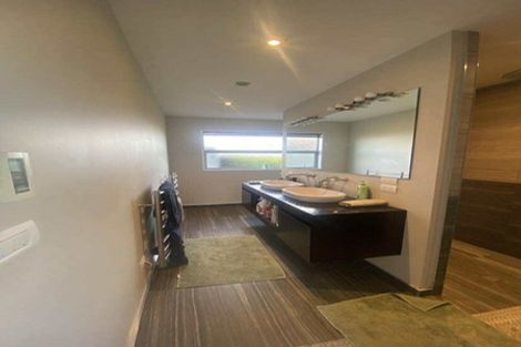 Photo of property in 35 Te Whenu Crescent, Marshland, Christchurch, 8083