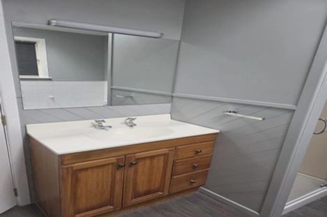 Photo of property in 20 Challinor Street, Pakuranga, Auckland, 2010