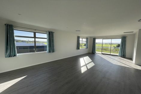 Photo of property in 64 Pelorus Avenue, Poraiti, Napier, 4112