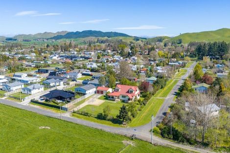 Photo of property in 36 Ellison Street, Otane, 4202