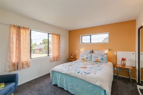 Photo of property in 77 Dunedin Street, Redwood, Christchurch, 8051